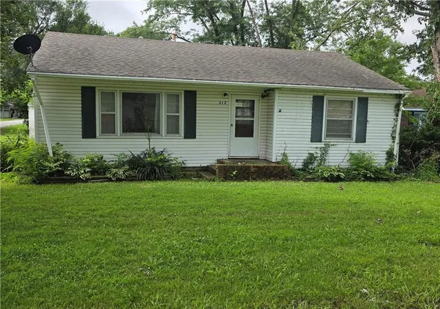 Homes for sale in Arma, KS | 212 E Melvin St, Arma, KS 66712 | MLS# 2627711