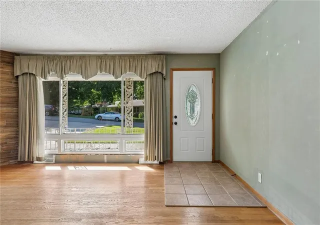 5th image of 6826 N Baltimore Ave Ave, Gladstone, MO 64118 | MLS# 2627714