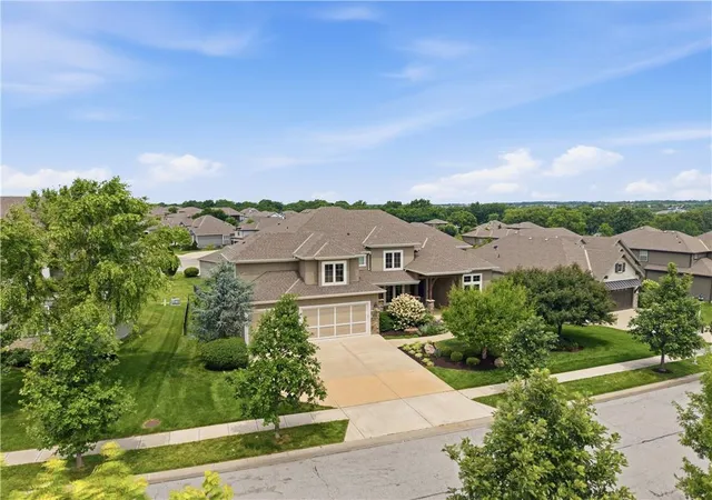 66th image of 10408 W 172nd St, Overland Park, KS 66221 | MLS# 2627725