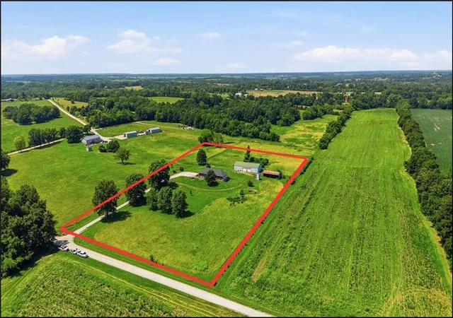 Homes for sale in Odessa, MO | 4457 Gillen Rd, Odessa, MO 64076 | MLS# 2627726