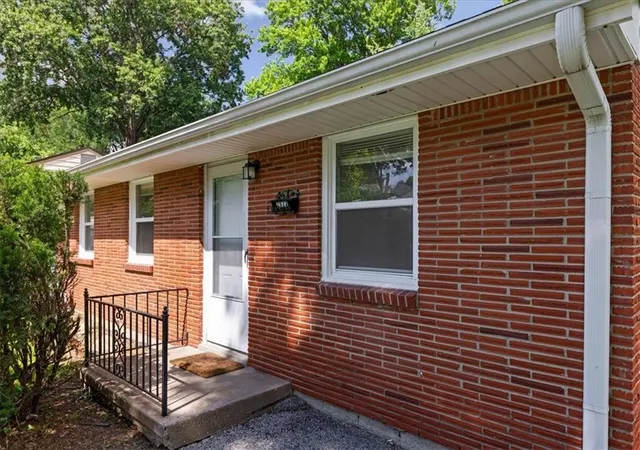 Homes for sale in Independence, MO | 2021 S Harris Ave, Independence, MO 64052 | MLS# 2627727