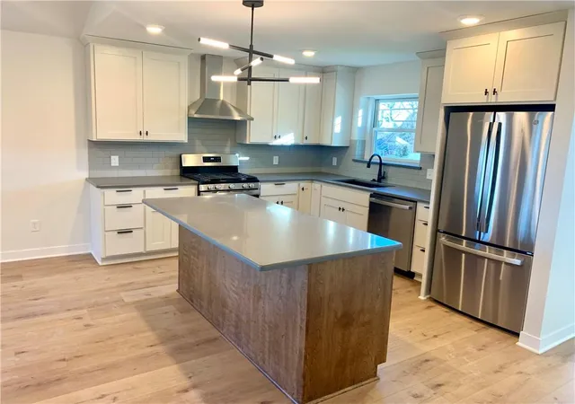 Photo 5 of Single family home for sale at 2701 Meadow Ridge, St Joseph, MO 64504 | MLS# 2627739 | Listing updated on 2026-08-28