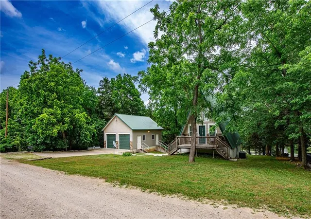 Homes for sale in Mound City, KS | 97 W Sugar Lake Dr, Mound City, KS 66056 | MLS# 2627758