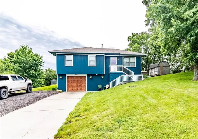 2nd image of 81 Sw 101 Rd, Warrensburg, MO 64093 | MLS# 2627778