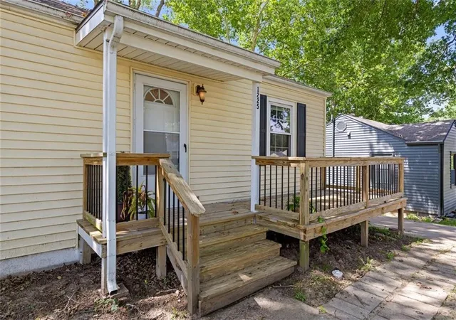 Homes for sale in Kansas City, MO | 1225 43Rd St, Kansas City, MO 64116 | MLS# 2627784