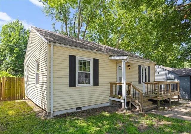 Homes for sale in Kansas City, MO | 1225 43Rd St, Kansas City, MO 64116 | MLS# 2627784