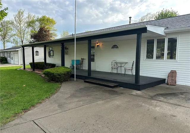 Photo 3 of Sale Pending at 206 Fillmore St, Burlington Junction, MO 64428 | MLS# 2627786 | Listing updated on 2026-08-23