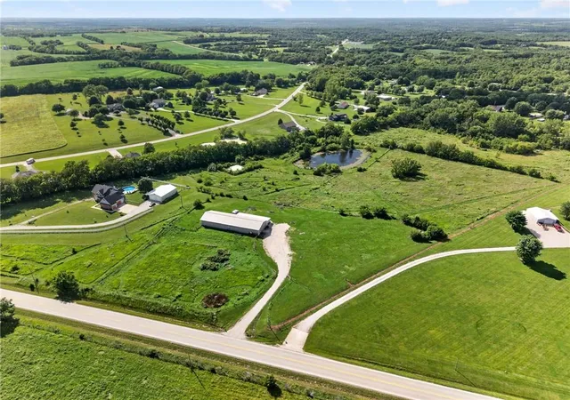 2nd image of 8300 Hwy 92 N/a, Platte City, MO 64079 | MLS# 2627800