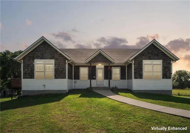 Homes for sale in Centerview, MO | 657 Sw 701 Rd, Centerview, MO 64019 | MLS# 2627809