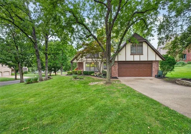 43rd image of 11009 Delmar St, Leawood, KS 66211 | MLS# 2627818