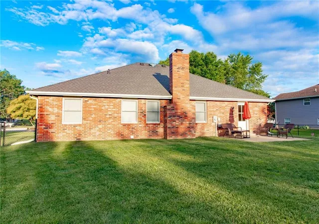 Homes for sale in Warrensburg, MO | 508 Creach Dr, Warrensburg, MO 64093 | MLS# 2627832