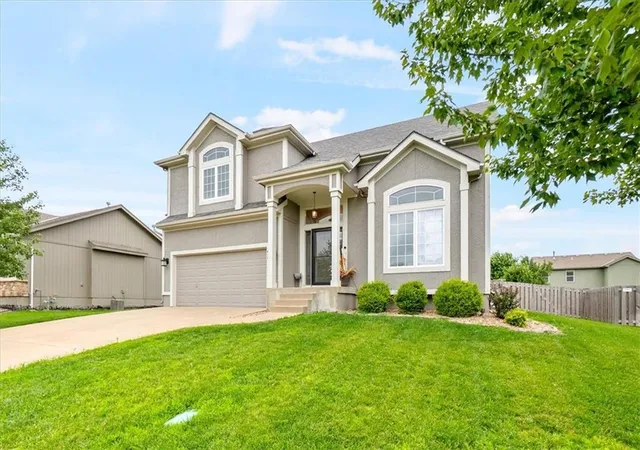 2nd image of 126 N Pecan St, Gardner, KS 66030 | MLS# 2627846
