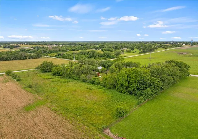Homes for sale in Gardner, KS | 21455 S Moonlight Rd, Gardner, KS 66030 | MLS# 2627853