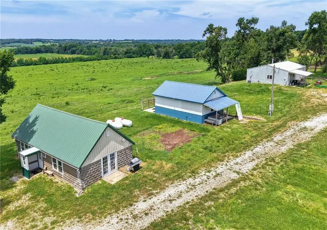 Land for sale at 16831 Ava Dr, Harris, MO 64645 | MLS# 2627858