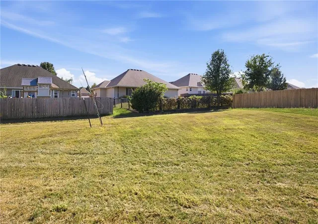 Photo 35 of Sale Pending at 21806 Massa Cir, Peculiar, MO 64078 | MLS# 2627869 | Listing updated on 2026-10-13