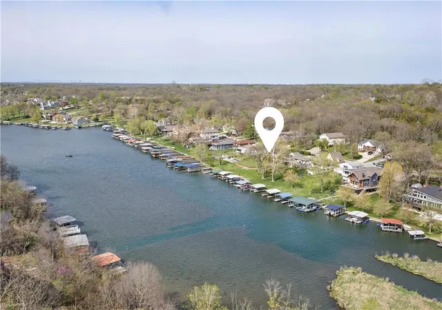 1st image of 13 P Lake Shore Dr, Lees Summit, MO 64086 | MLS# 2627872