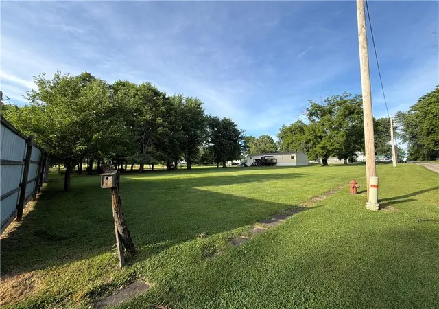 Photo 4 of Single family home for sale at 322 Highland St, Hale, MO 64643 | MLS# 2627880 | Listing updated on 2026-07-16