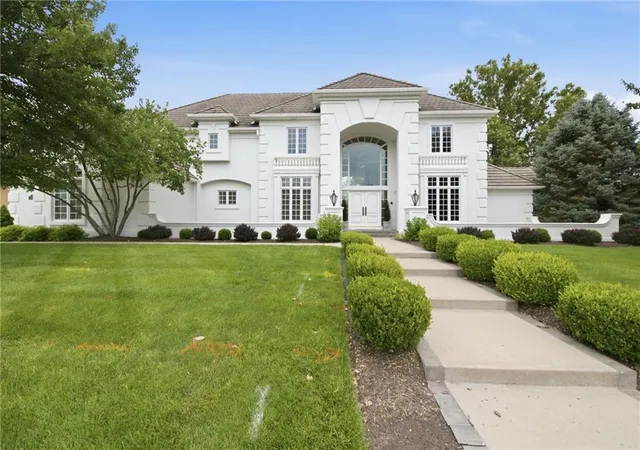 Photo 2 of Single family home for sale at 6517 Ridge Rd, Kansas City, MO 64152 | MLS# 2627882 | Listing updated on 2026-08-27