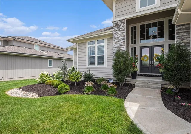 5th image of 17309 Stearns St, Overland Park, KS 66221 | MLS# 2627893