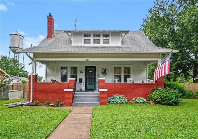 Homes for sale in Burlington, KS | 117 Juniatta St, Burlington, KS 66839 | MLS# 2627895