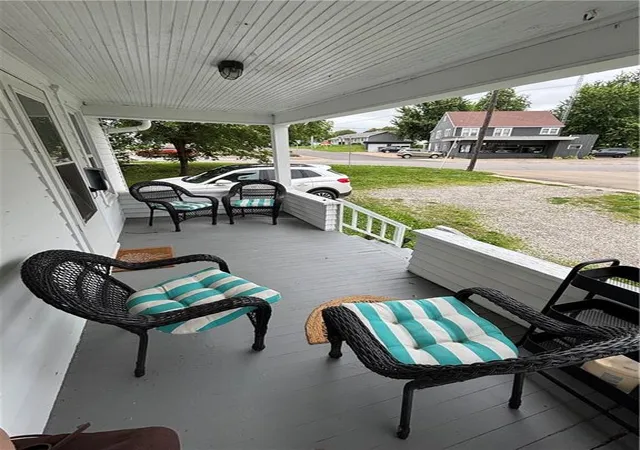 Photo 3 of Single family home for sale at 114 E Lincoln St, Maryville, MO 64468 | MLS# 2627905 | Listing updated on 2026-07-30