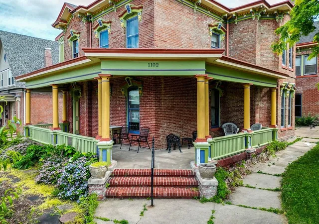 Photo 1 of Single family home for sale at 1102 Felix St, Saint Joseph, MO 64501 | MLS# 2627925 | Listing updated on 2026-07-19