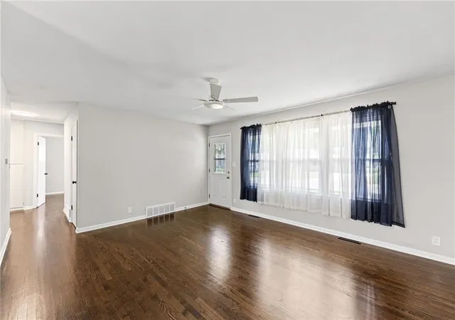 4th image of 8100 E 90Th Ter, Kansas City, MO 64138 | MLS# 2627930