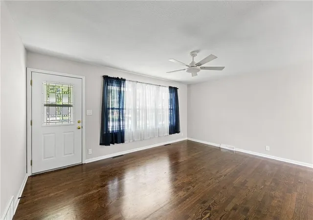 5th image of 8100 E 90Th Ter, Kansas City, MO 64138 | MLS# 2627930