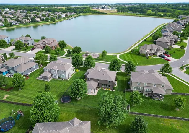 1st image of 104 Sw Shores Dr, Lees Summit, MO 64064 | MLS# 2627932