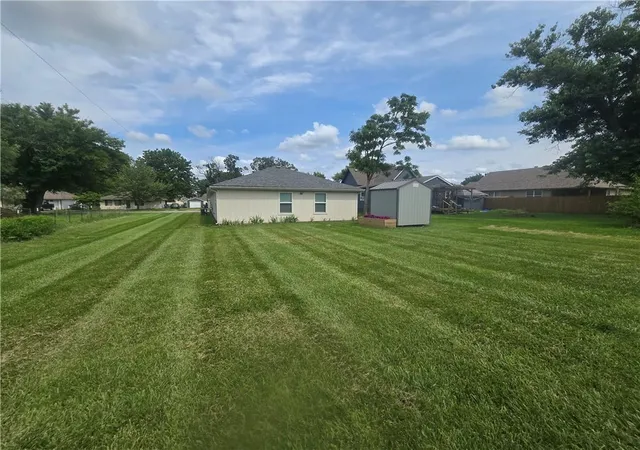 Homes for sale in Odessa, MO | 311 S 4Th St, Odessa, MO 64076 | MLS# 2627953