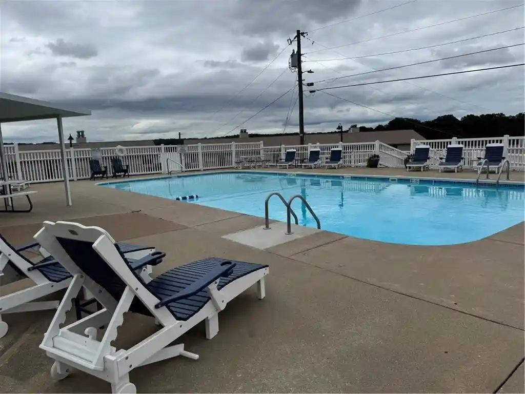 Listing Photo 33 - Condo for sale in 5499 Three Seasons Rd located at 5499 Three Seasons Rd, Osage Beach, MO 65065 - Unit #F6