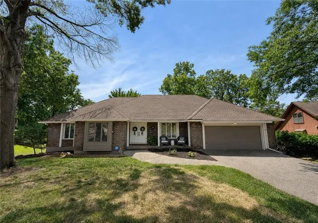 1st image of 5768 Cottage Ave, Kansas City, MO 64133 | MLS# 2627961