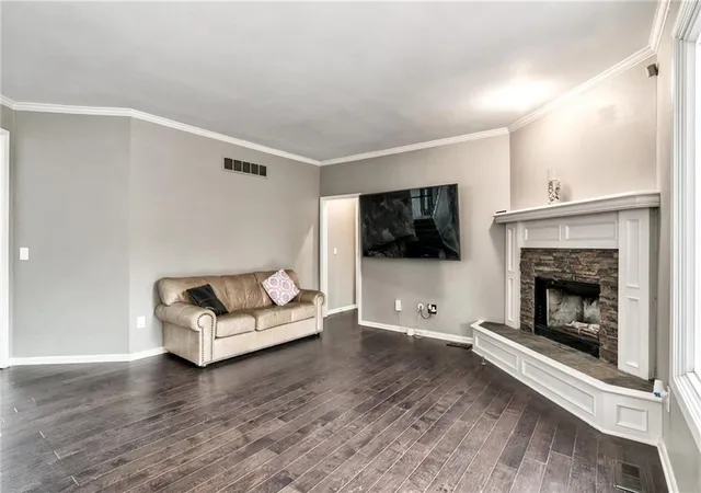 Photo 3 of Single family home for sale at 8910 W 132nd Terrace, Overland Park, KS 66213 | MLS# 2627963 | Listing updated on 2026-09-01