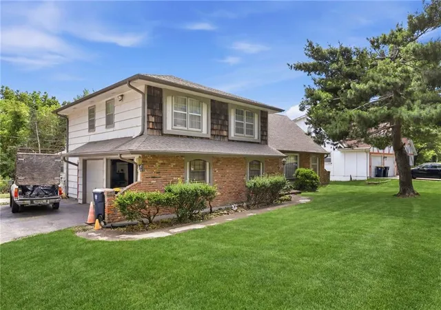 2nd image of 8615 E 89th St, Kansas City, MO 64138 | MLS# 2627967