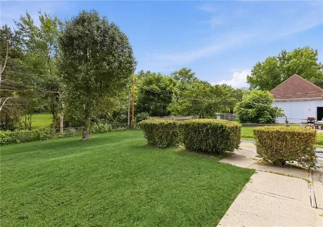 49th image of 8615 E 89th St, Kansas City, MO 64138 | MLS# 2627967