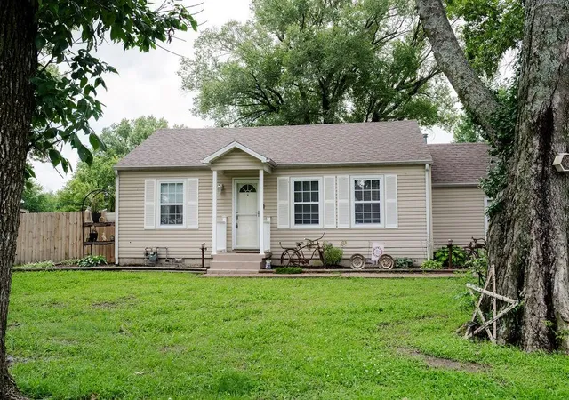 1st image of 1207 S 32nd St, Parsons, KS 67357 | MLS# 2627971