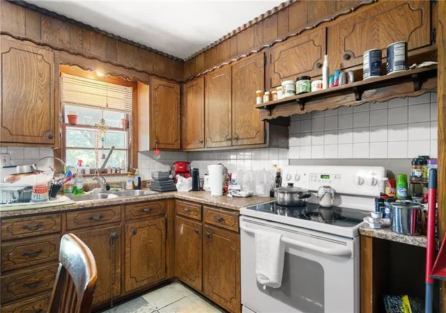 4th image of 405 N Rogers St, Independence, MO 64050 | MLS# 2627982