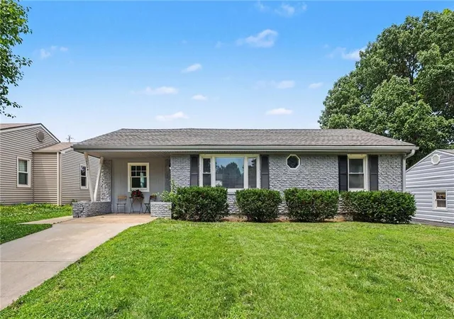 1st image of 10504 E 25th Ter, Independence, MO 64052 | MLS# 2627994