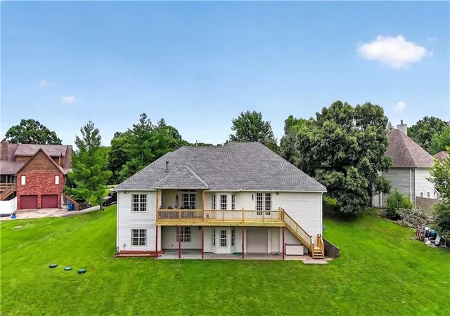 Photo 2 of Single family home for sale at 2511 Fairway Dr, Loma Linda, MO 64804 | MLS# 2628002 | Listing updated on 2026-08-31