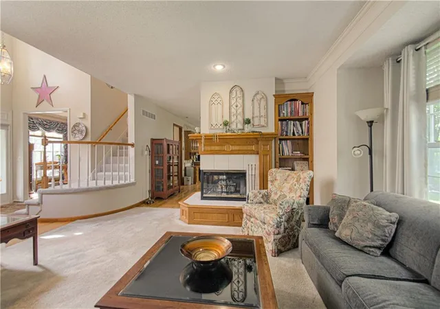 5th image of 12814 Bond St, Overland Park, KS 66213 | MLS# 2628004