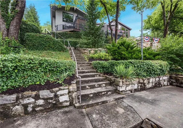 1st image of 19 R St, Lake Lotawana, MO 64086 | MLS# 2628005