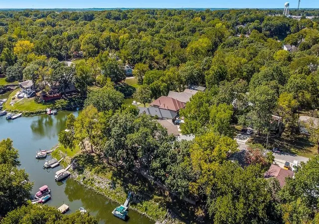 Photo 32 of Single family home for sale at 621 Nw N Shore Dr, Kansas City, MO 64151 | MLS# 2628012 | Listing updated on 2026-08-29