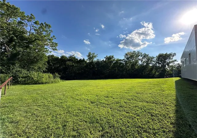 3rd image of 3933 S Minnie St, Kansas City, KS 66103 | MLS# 2628017