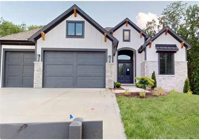 Photo 1 of Sale Pending at 7461 N Mckinley Ave, Kansas City, MO 64158 | MLS# 2628020 | Listing updated on 2026-06-24