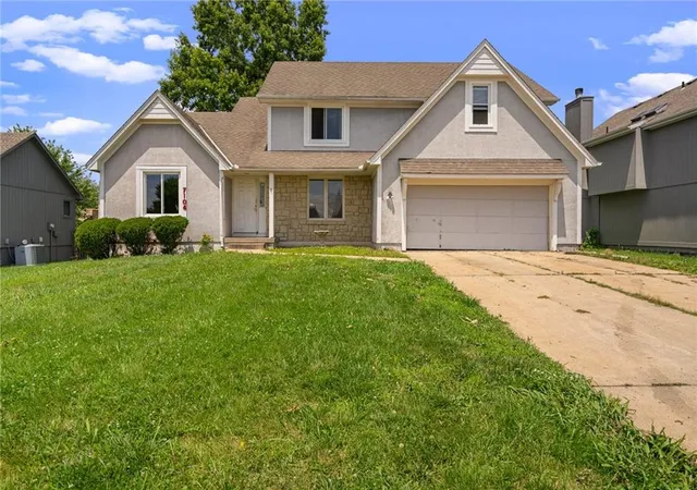 Homes for sale in Grandview, MO | 7104 E 134th Ter, Grandview, MO 64030 | MLS# 2628031