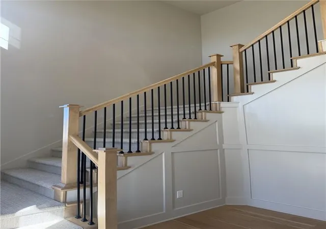Photo 3 of Sale Pending at 9001 N Poplar Ave, Kansas City, MO 64156 | MLS# 2628032 | Listing updated on 2026-08-28
