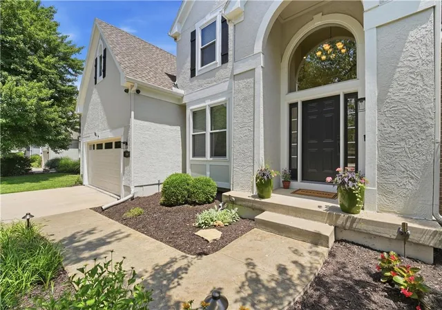 4th image of 12459 Rosehill St, Overland Park, KS 66213 | MLS# 2628034