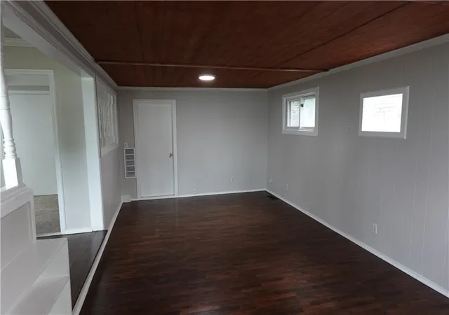 Photo 5 of Single family home for sale at 801 NE 46th Street, Kansas City, MO 64116 | MLS# 2628035 | Listing updated on 2026-08-13