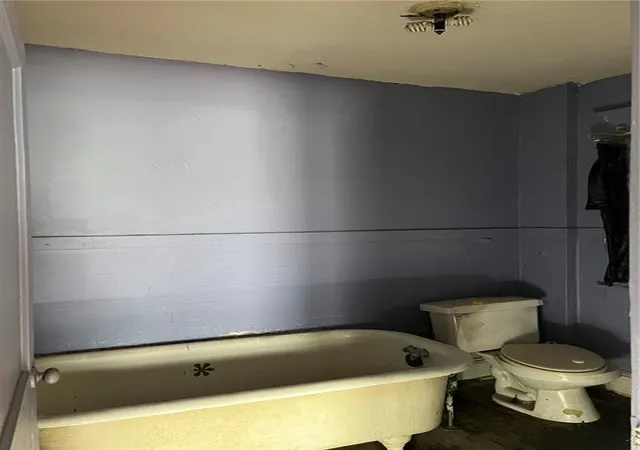 5th image of 1419 E 40Th St, Kansas City, MO 64110 | MLS# 2628043