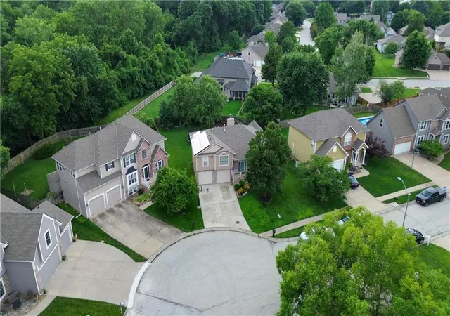 62nd image of 3416 S Arrowhead Ct, Independence, MO 64057 | MLS# 2628044